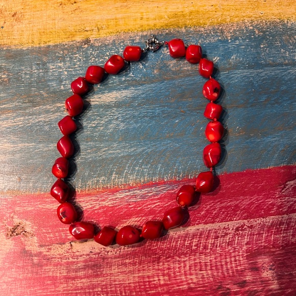 Sterling Silver Hand Knotted red Coral Necklace 18 in. Navajo - Picture 2 of 8
